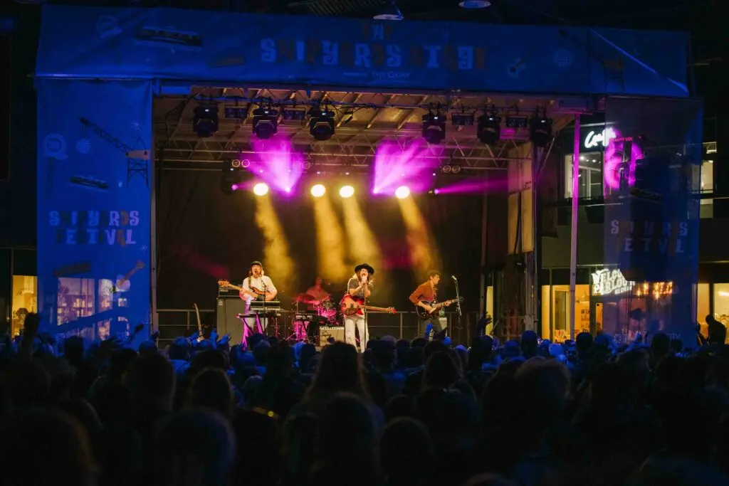 Shipyards-Fest-2024-Brandon-Artis-260-1024x683_1C6F782C-A6AD-7818-4672D55C4A088734-1c6f7743d908d1d_1c6f83ee-068a-aa00-627b28fbe9aeaf91