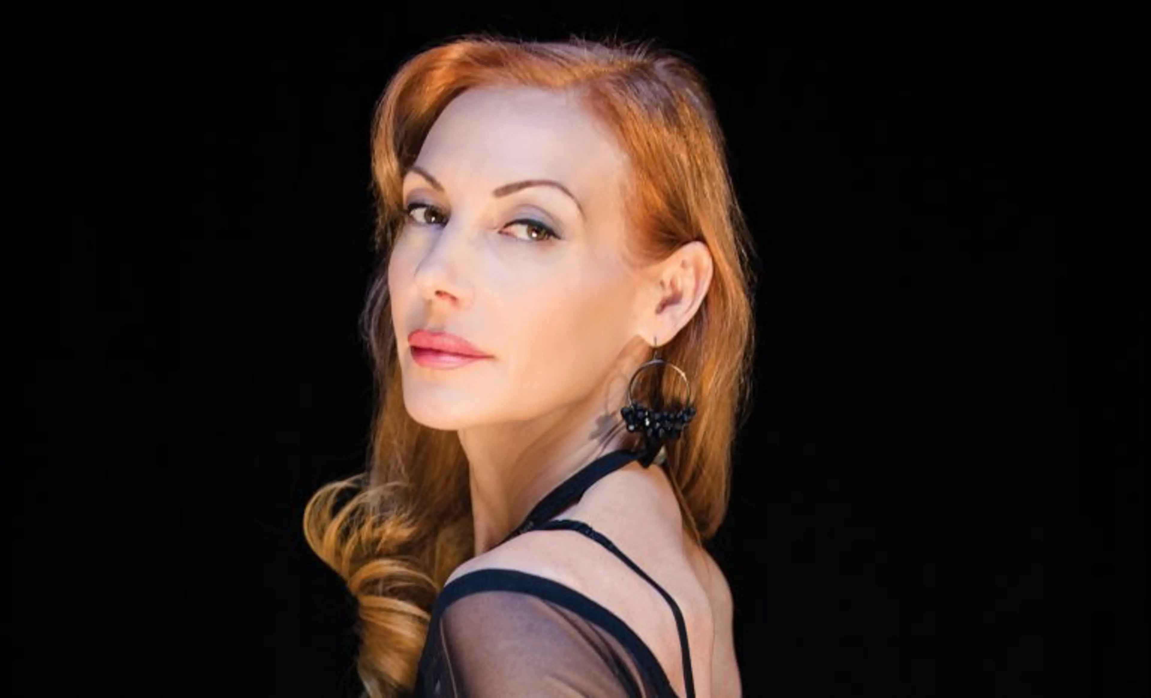 Ute Lemper brings Last Tango in Berlin to the Vancouver Opera Festival
