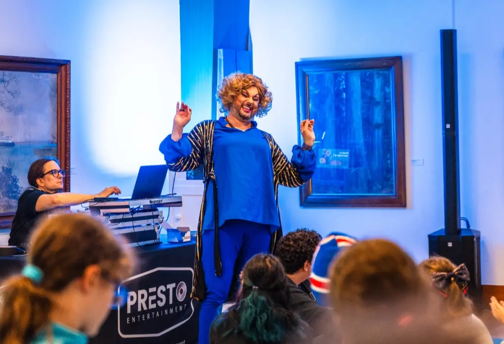 w-1237h-695-92aa6d-Bouy-Oh-Bouy-High-Resolution-82