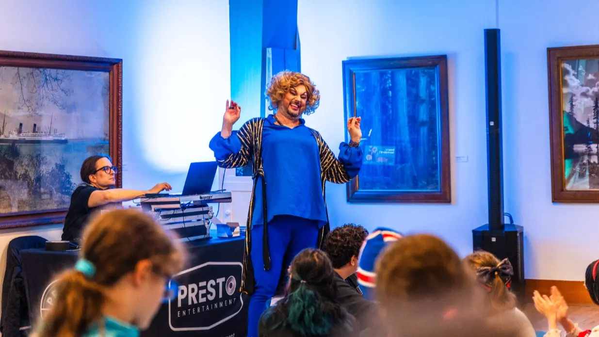 w-1237h-695-92aa6d-Bouy-Oh-Bouy-High-Resolution-82