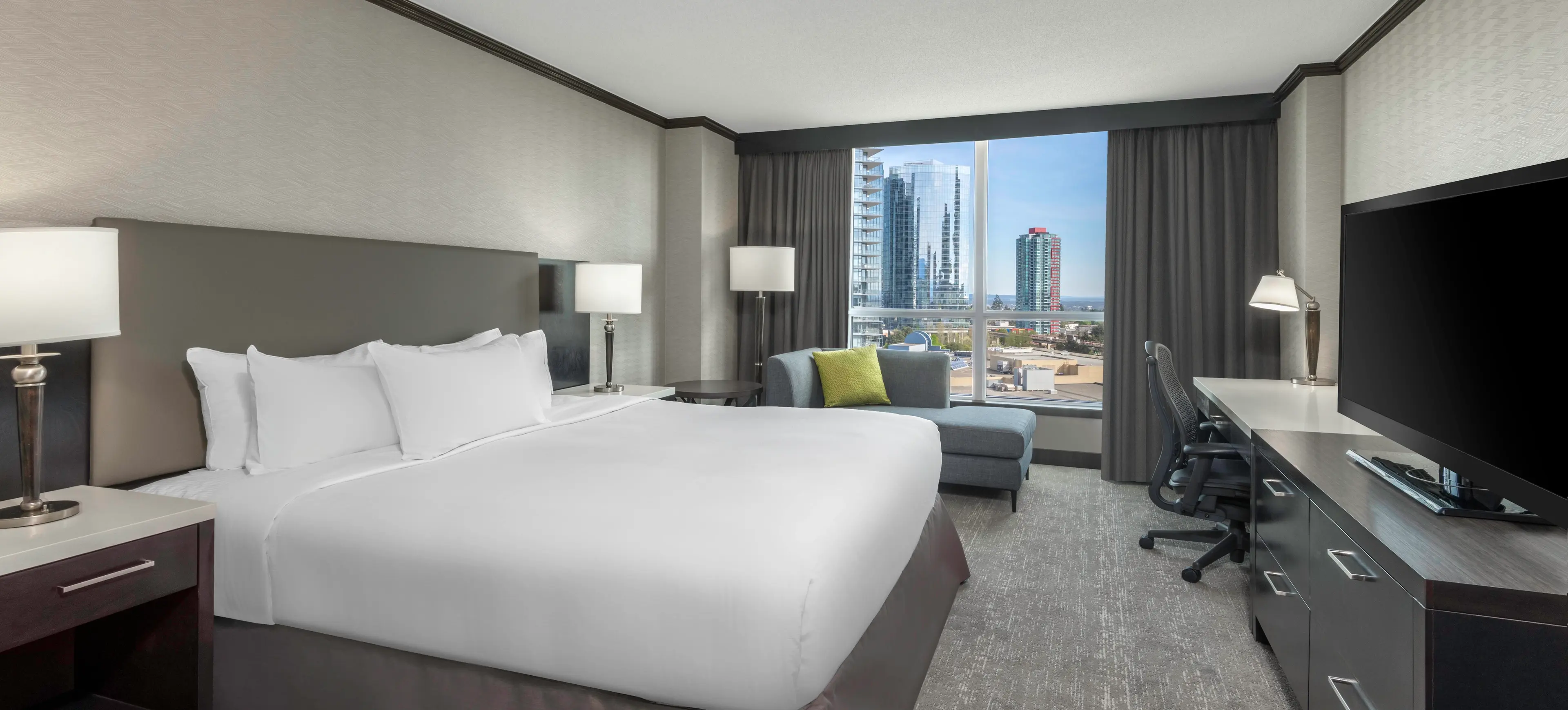 One King Deluxe Room