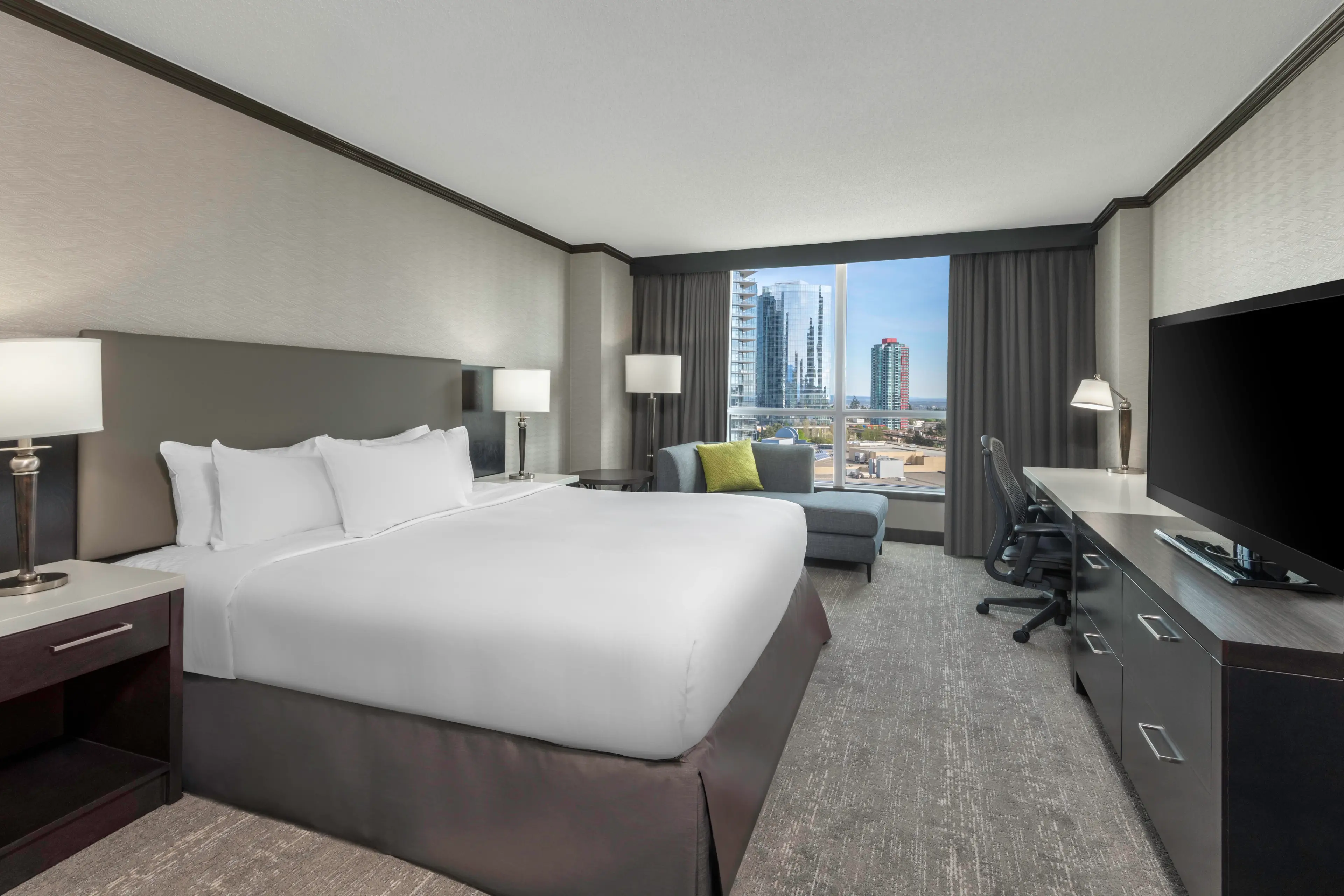 One King Deluxe Room