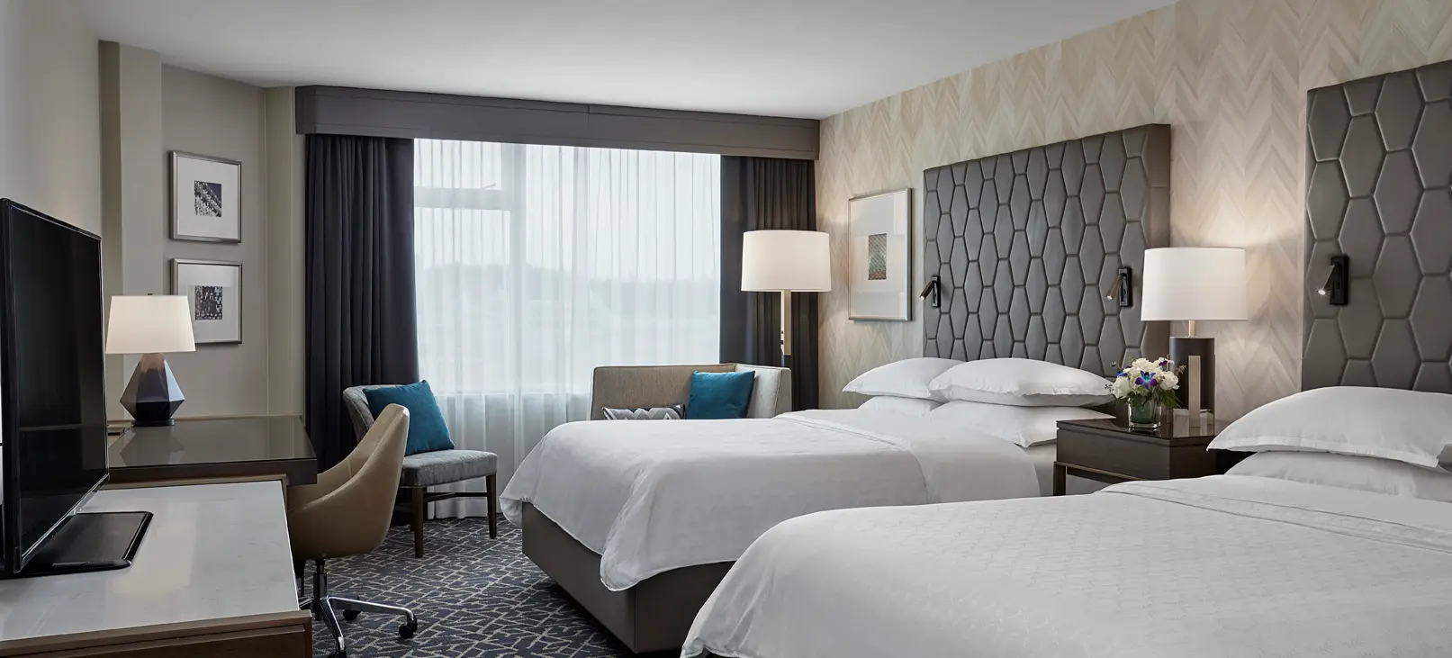 Double Queen Guestroom