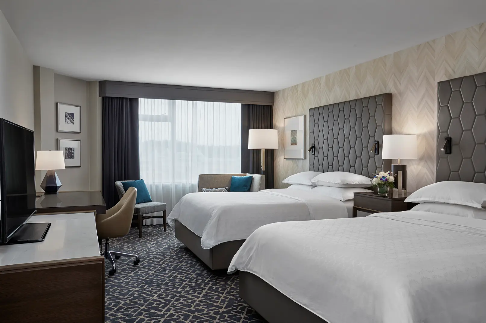 Double Queen Guestroom