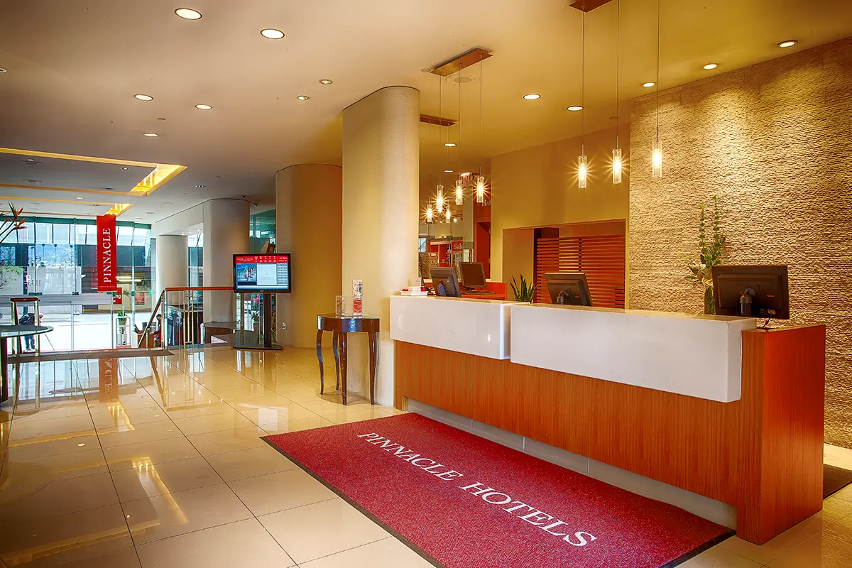 Front Desk / Reception