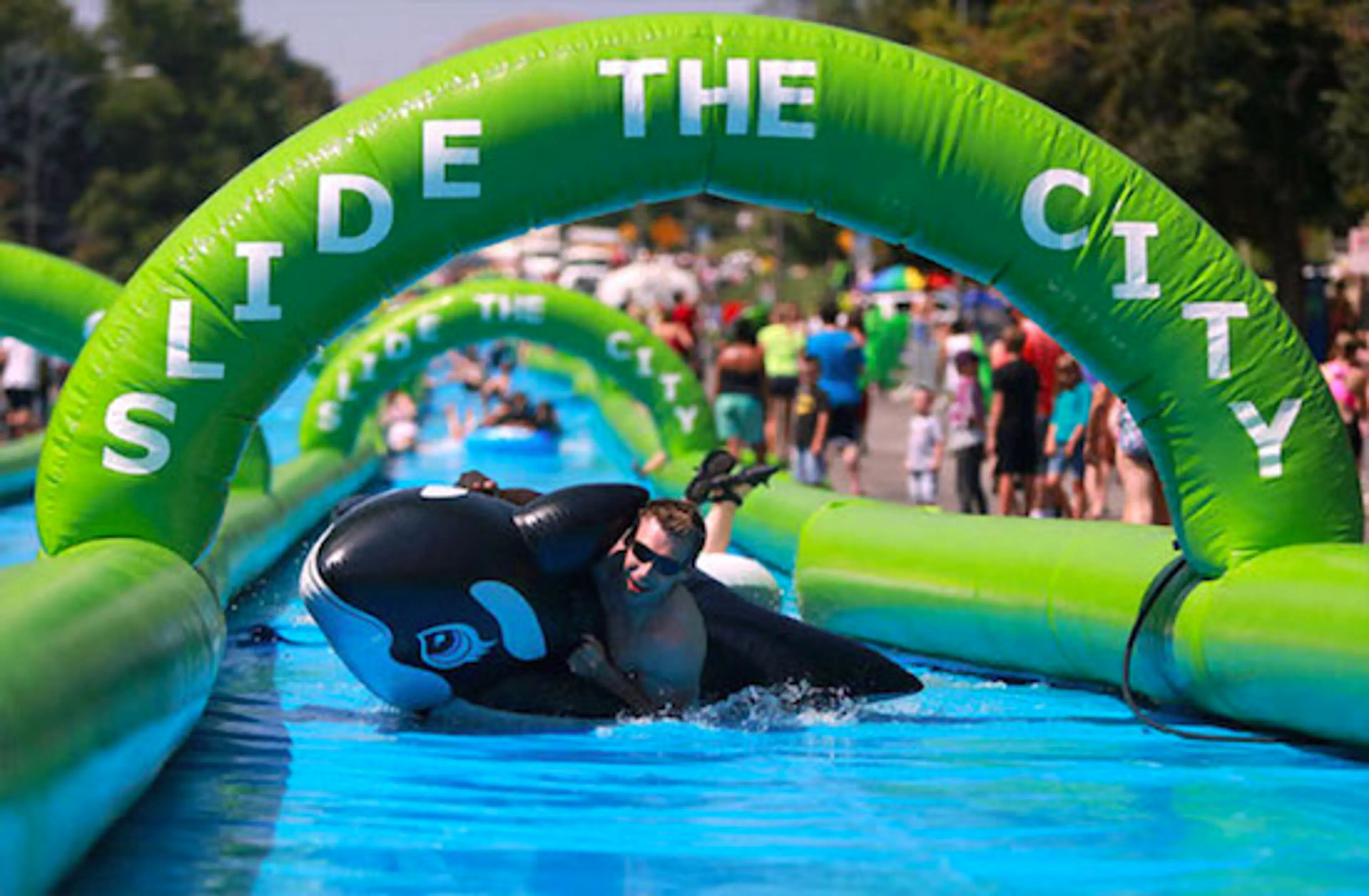 Photo sourced from slidethecity.com