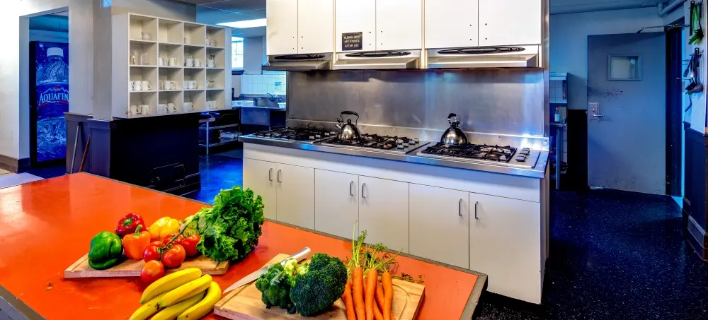 Community Kitchen at HI Vancouver Jericho Beach