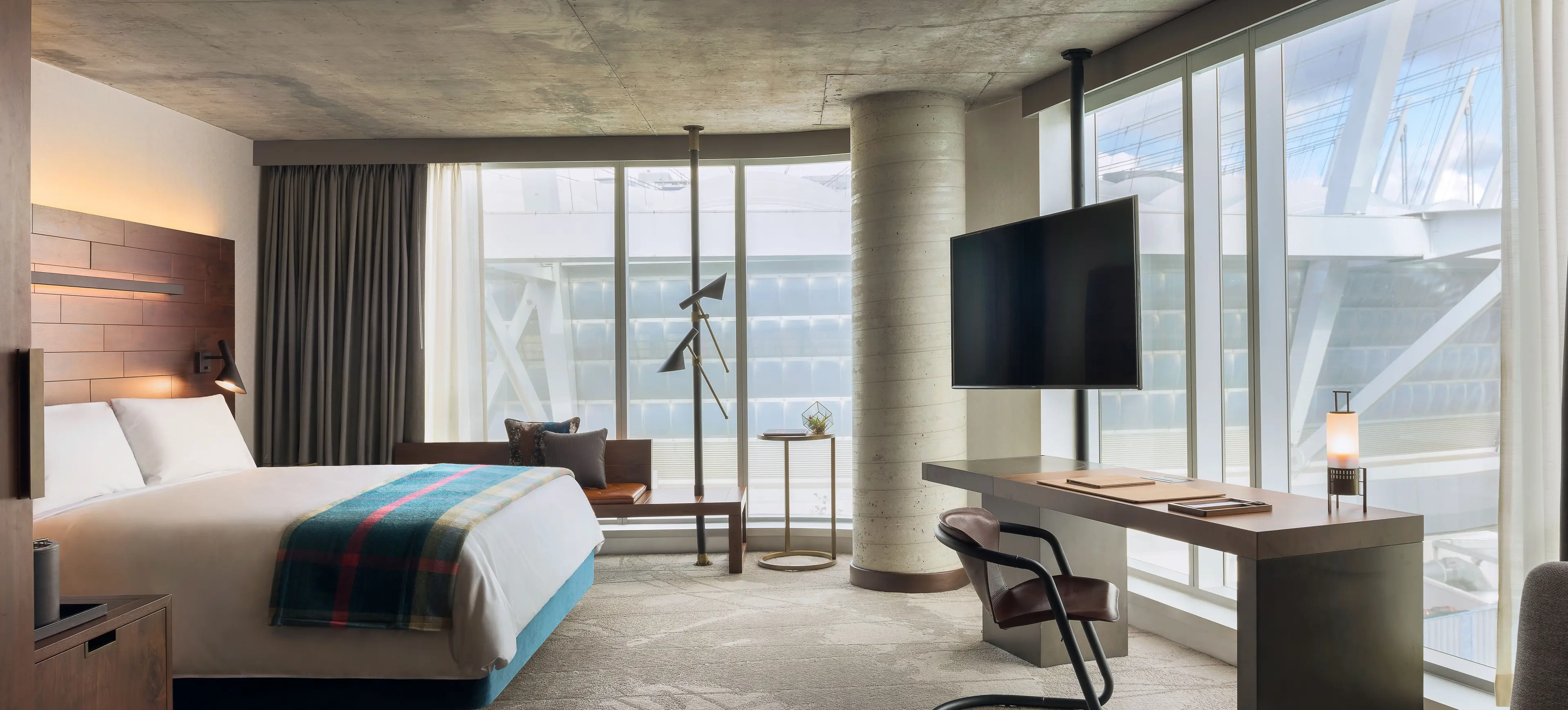the DOUGLAS, Junior Suite
