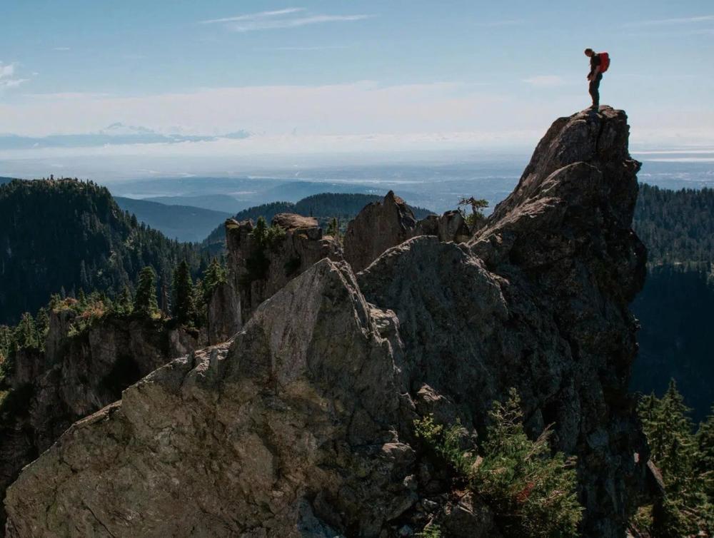 MONOVA-FoundInTheMountains-WebLeadBanner-HiRes