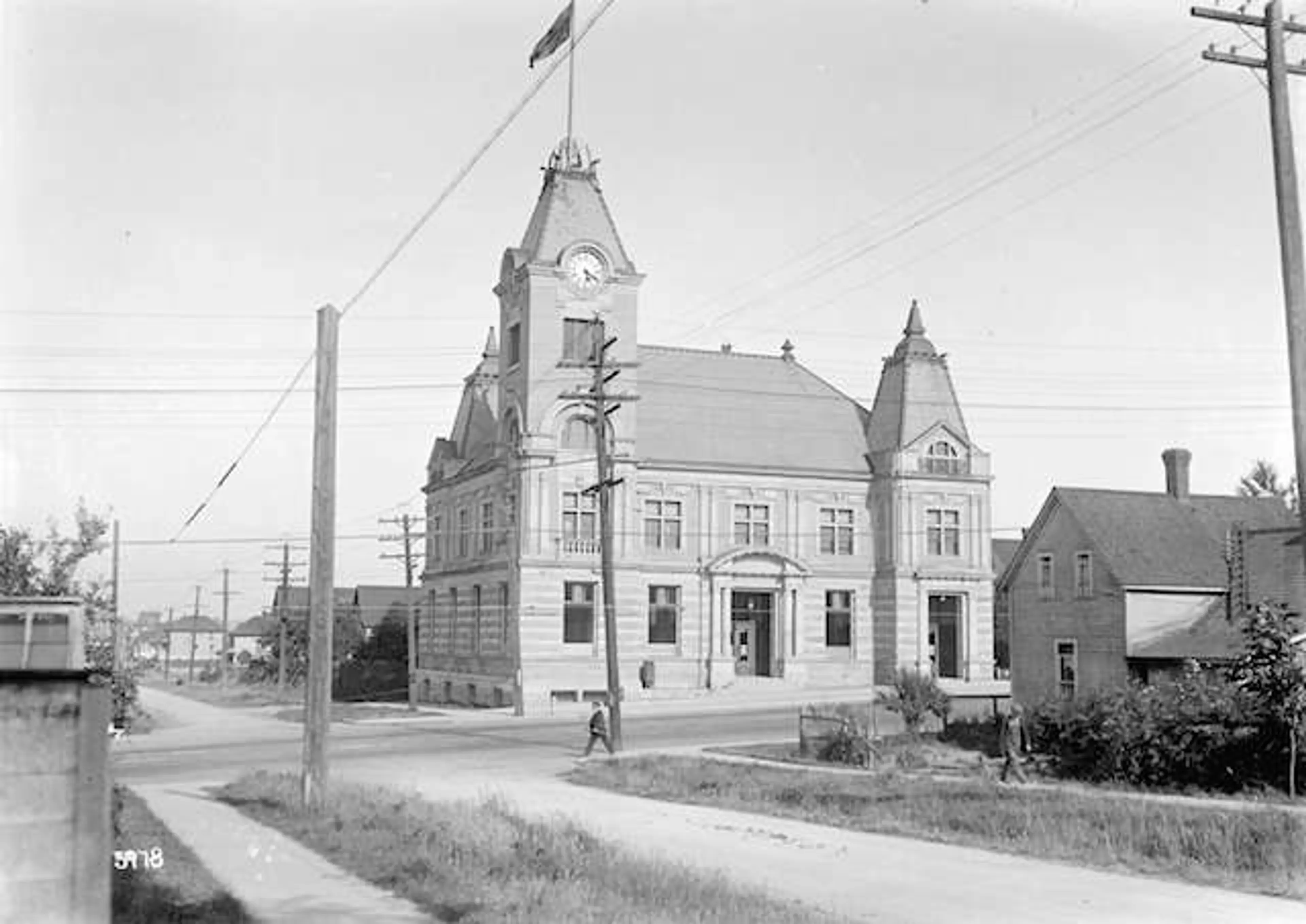 Building Fashion: 100 Years of Archetecture and Attire