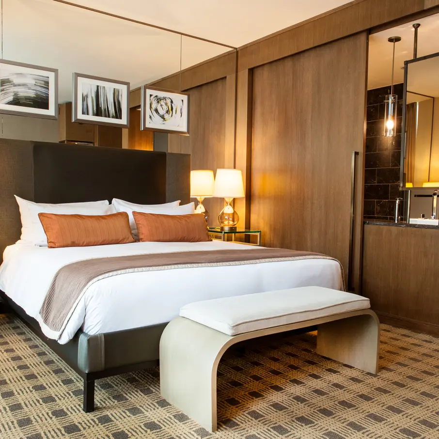 Loden Signature Room