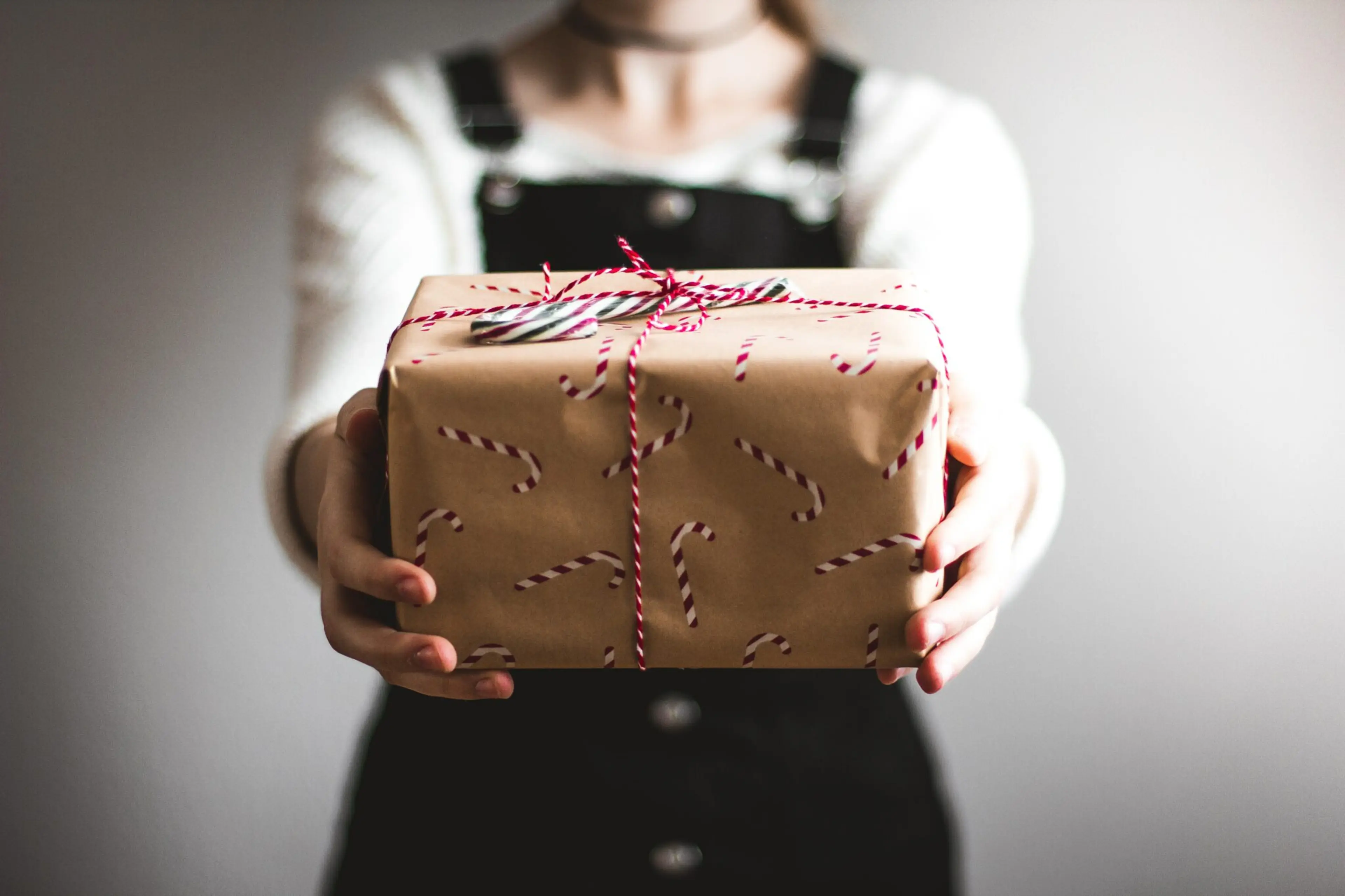 23 Christmas Gifts, from Stocking Stuffers to Splurge-Worthy Gifts, that Support Vancouver Tourism