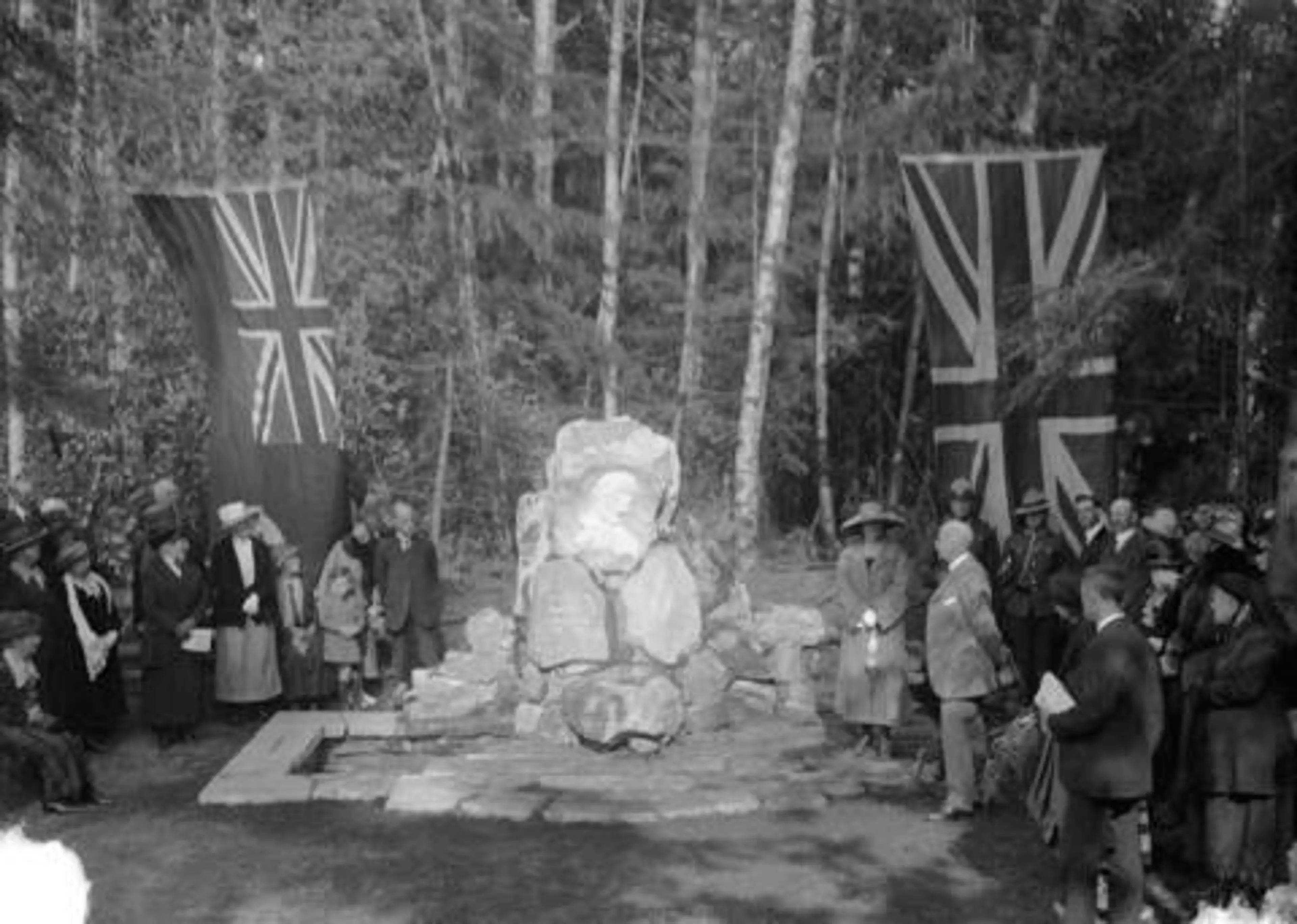 Pauline Johnson / Tekahionwake Stanley Park Historical Walking Tour