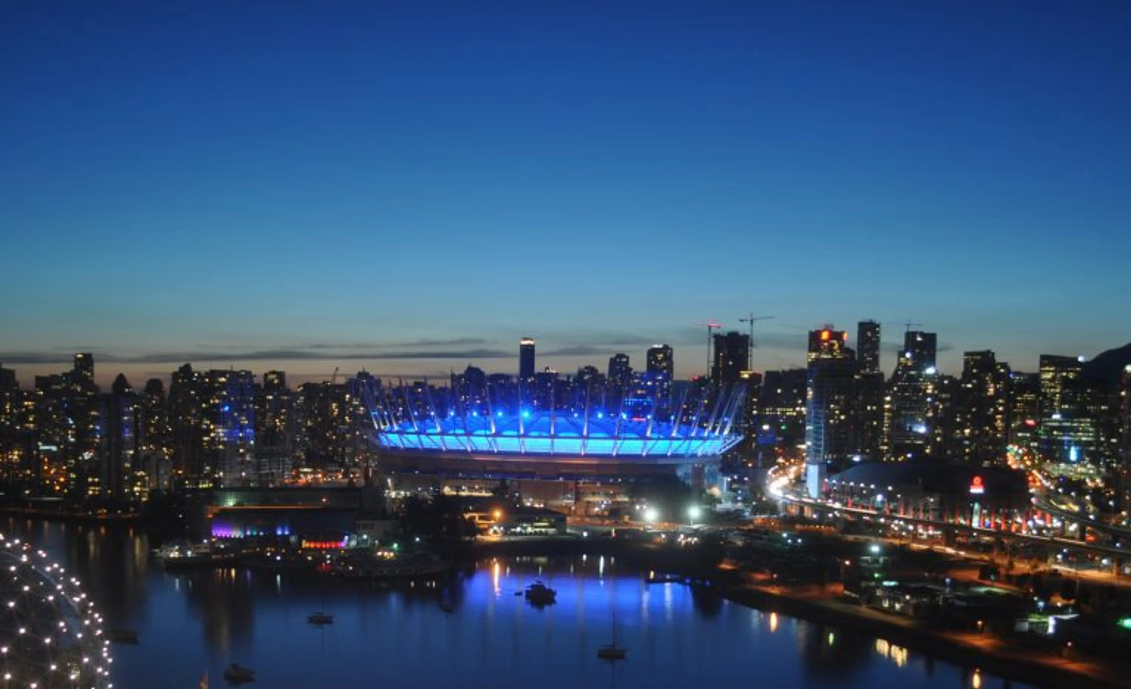 Vancouver Landmarks To “Light Up Blue” To Show Support Of Our Oceans
