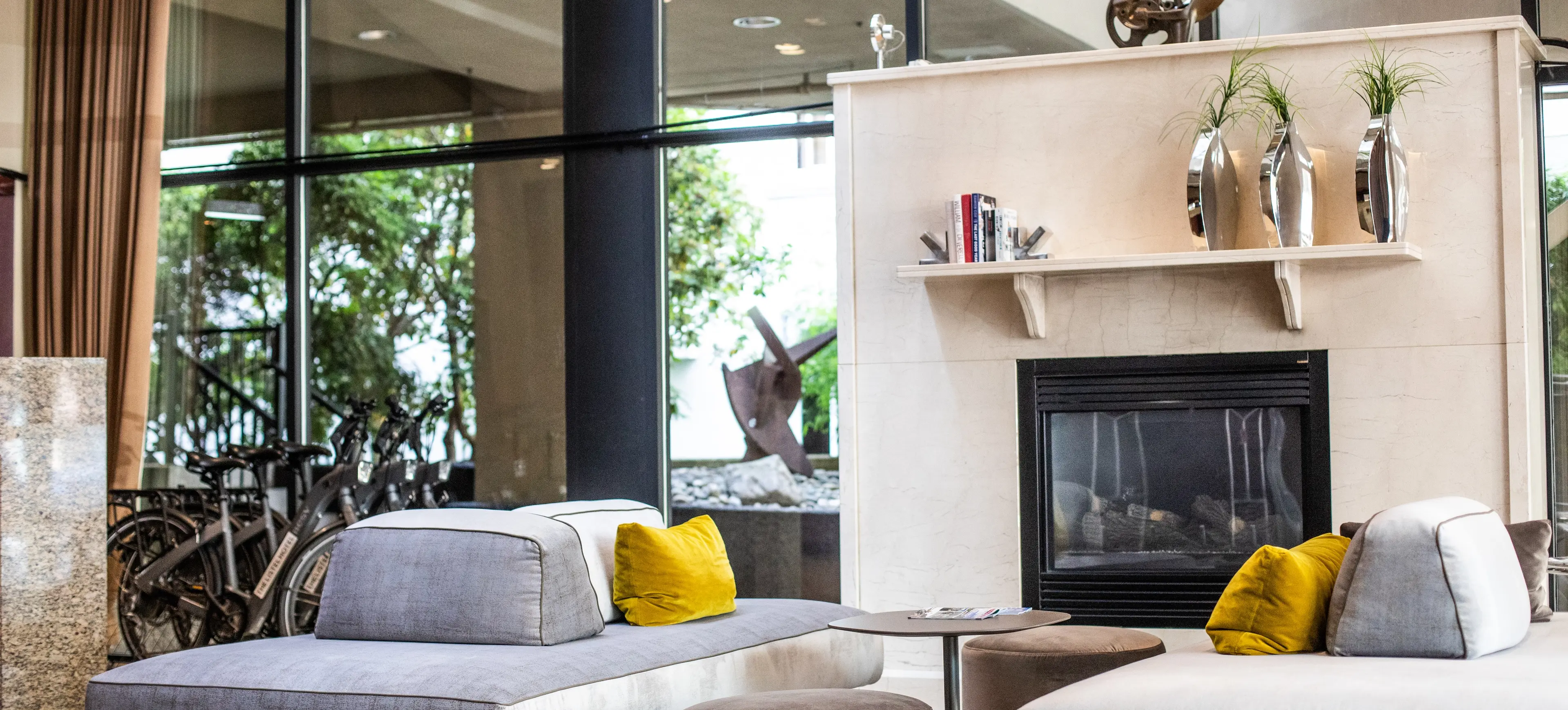 The Listel Hotel - Lobby