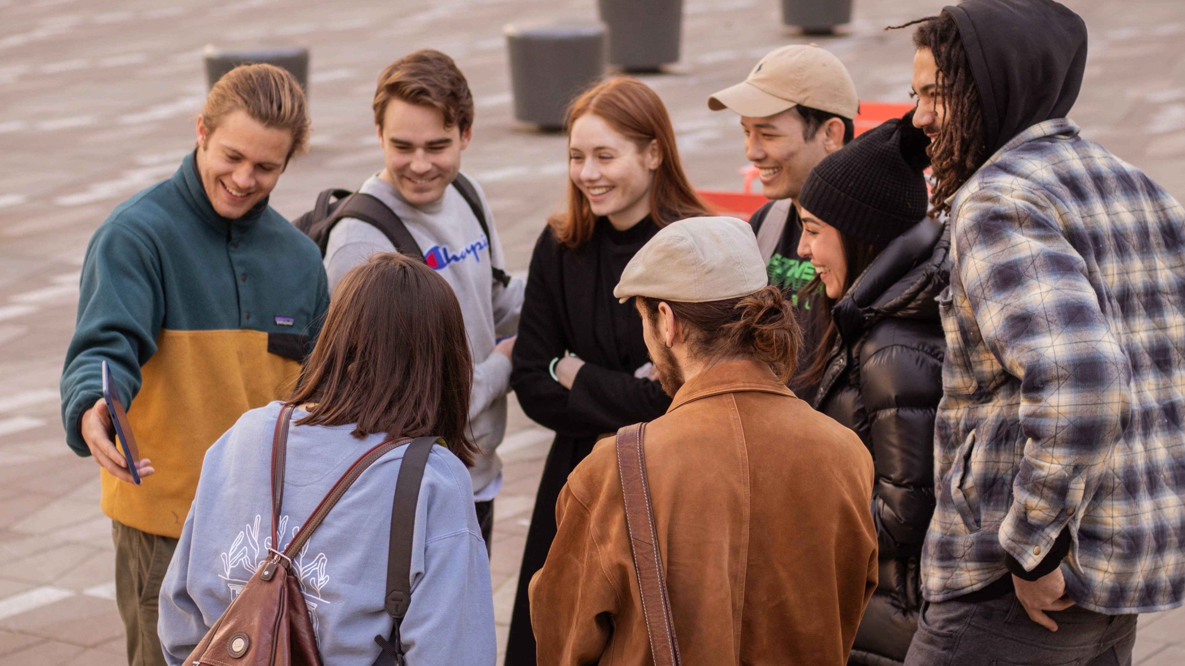 w-4800h-2700-15a989-FilmTour