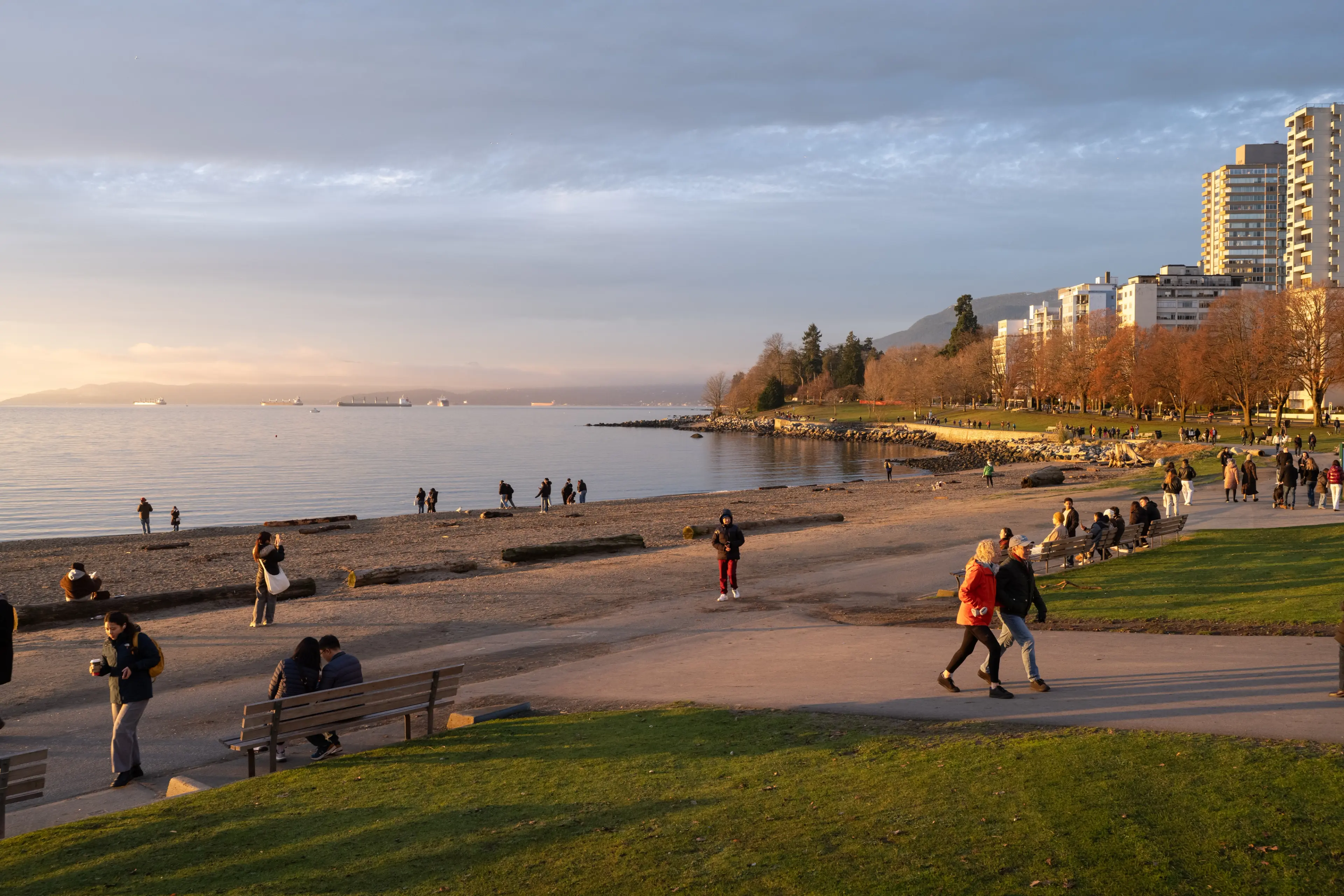 Scenic image of English Bay in the winter.