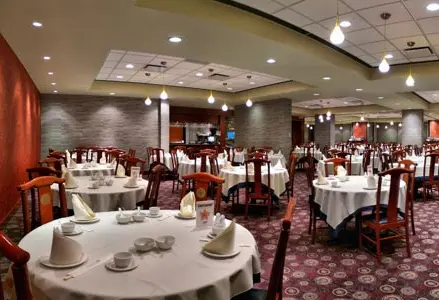 Kirin-Richmond---Dining-Room_2EAFC75B-8B5C-48F2-B9BAD4D13A08587B_db3305a2-32d9-4a8e-91e4d5c67302c243