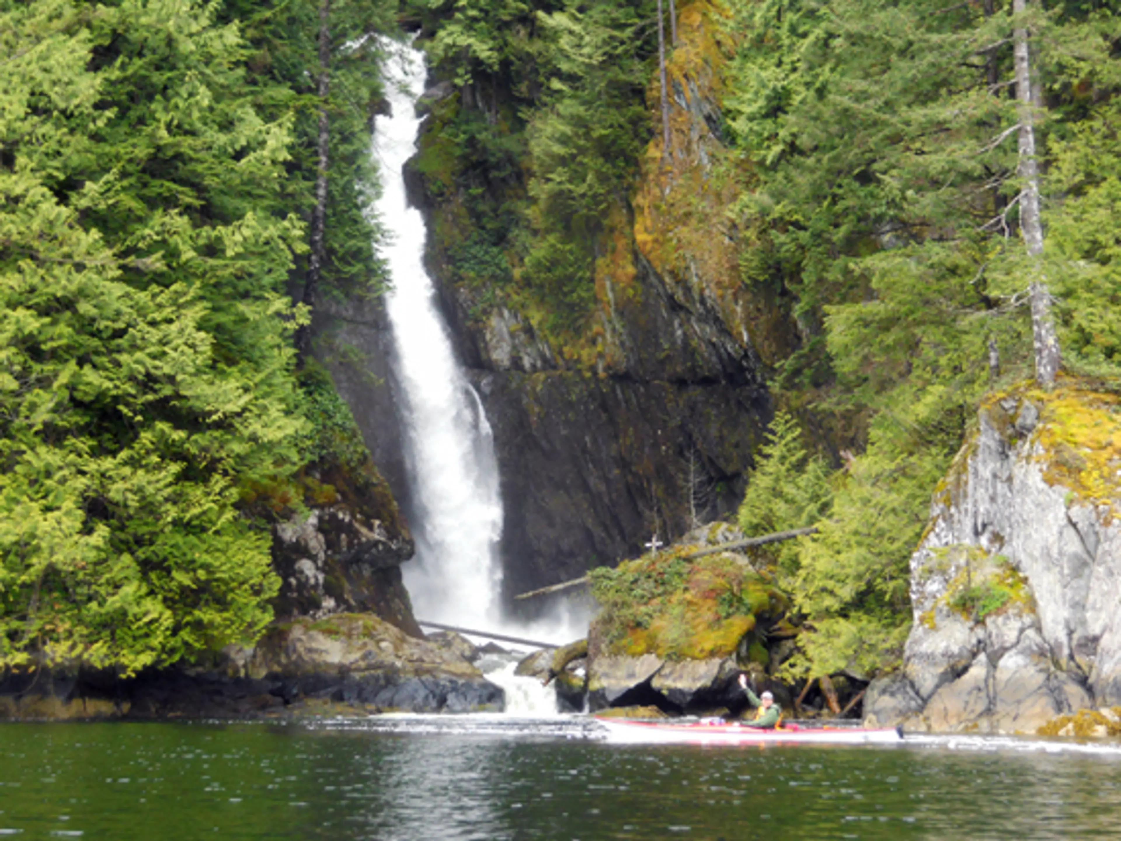 Kayak Deep Cove Photo Rob Weiss