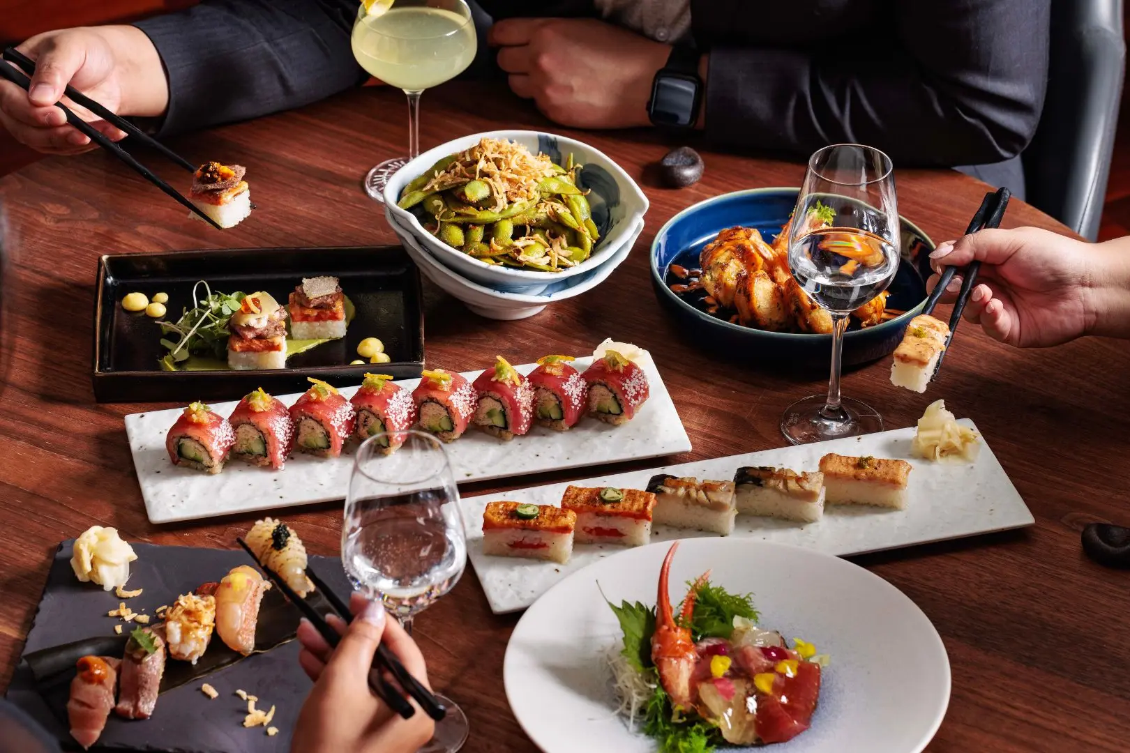 1-Minami-Yaletown-Dining-Experience_EE20EBF5-8B01-425F-82562BF99009A888_62e3578f-d410-41df-acc1b2adae014463