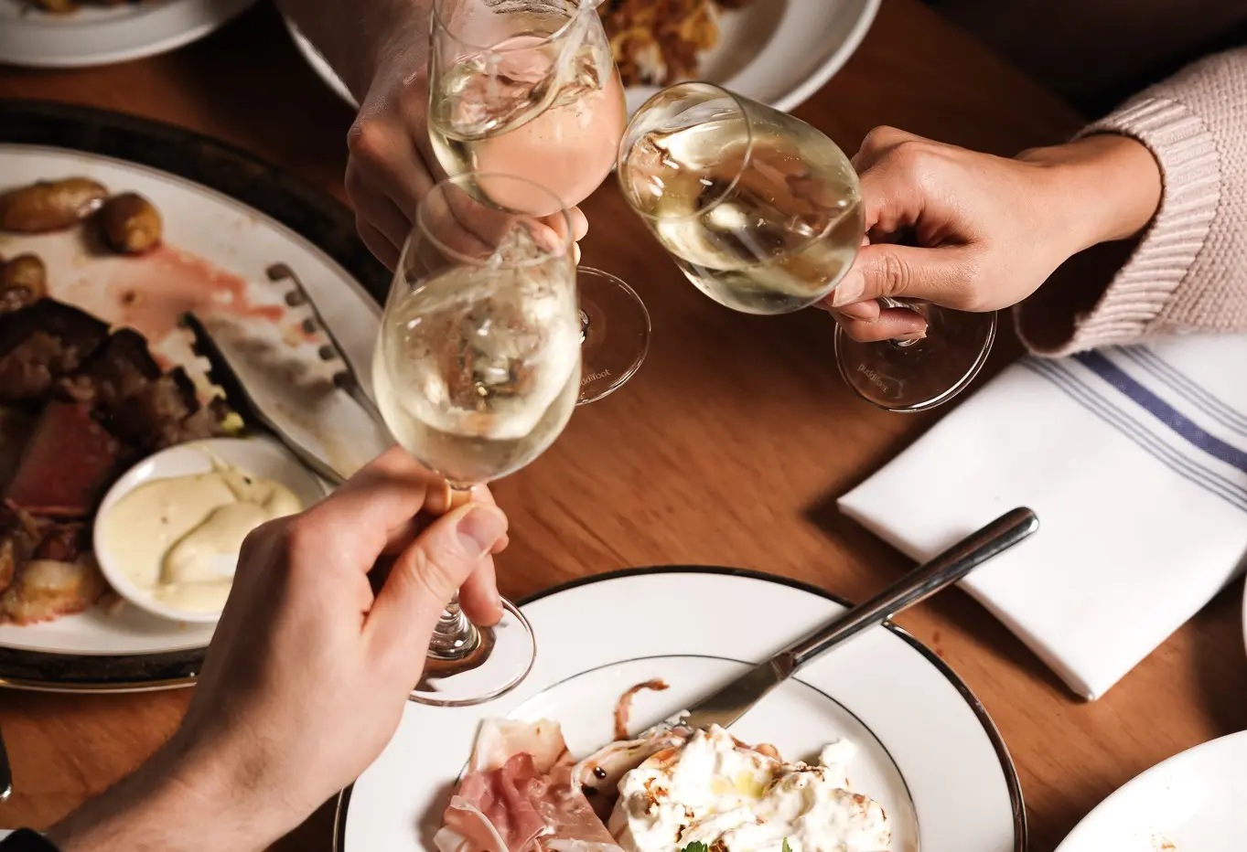 DSC07112_dineout3_D4964BB3-2BDC-4946-9D7F866D5F9D87EB_fd776893-a8ea-4c46-b3ef9efbe2d6a3ac