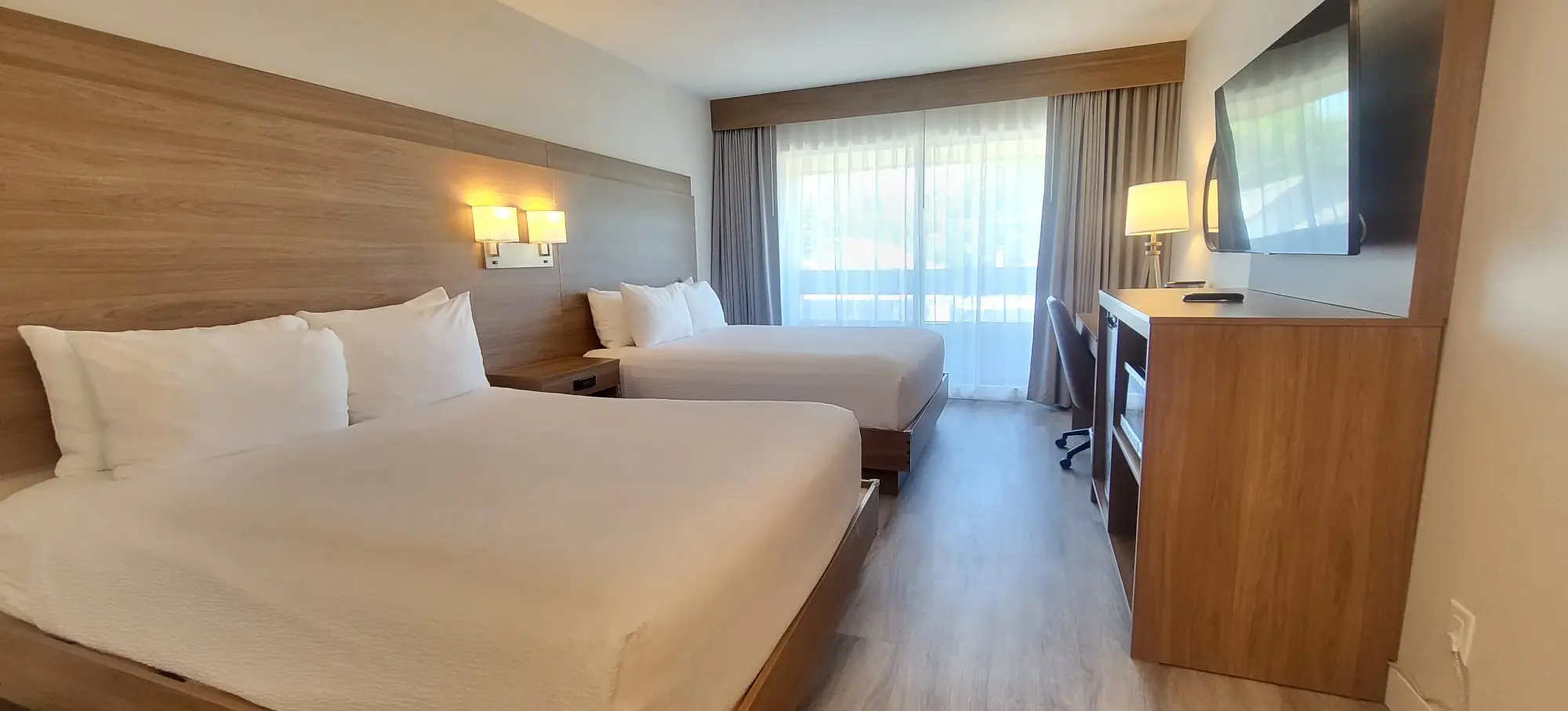 Two Queen Beds
