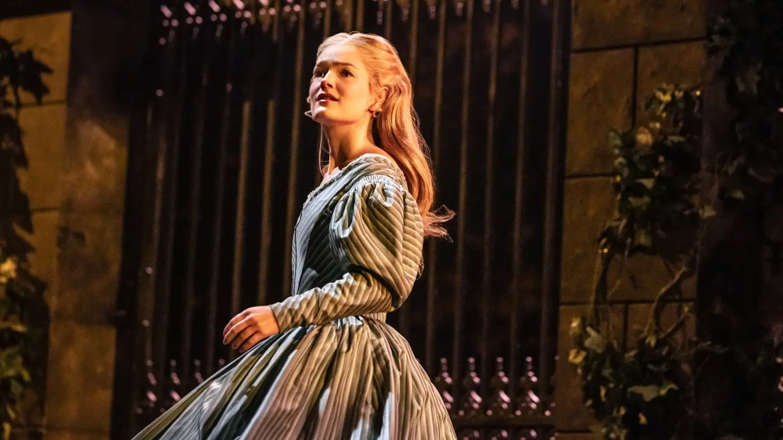 w-1536h-864-38e8a2-11