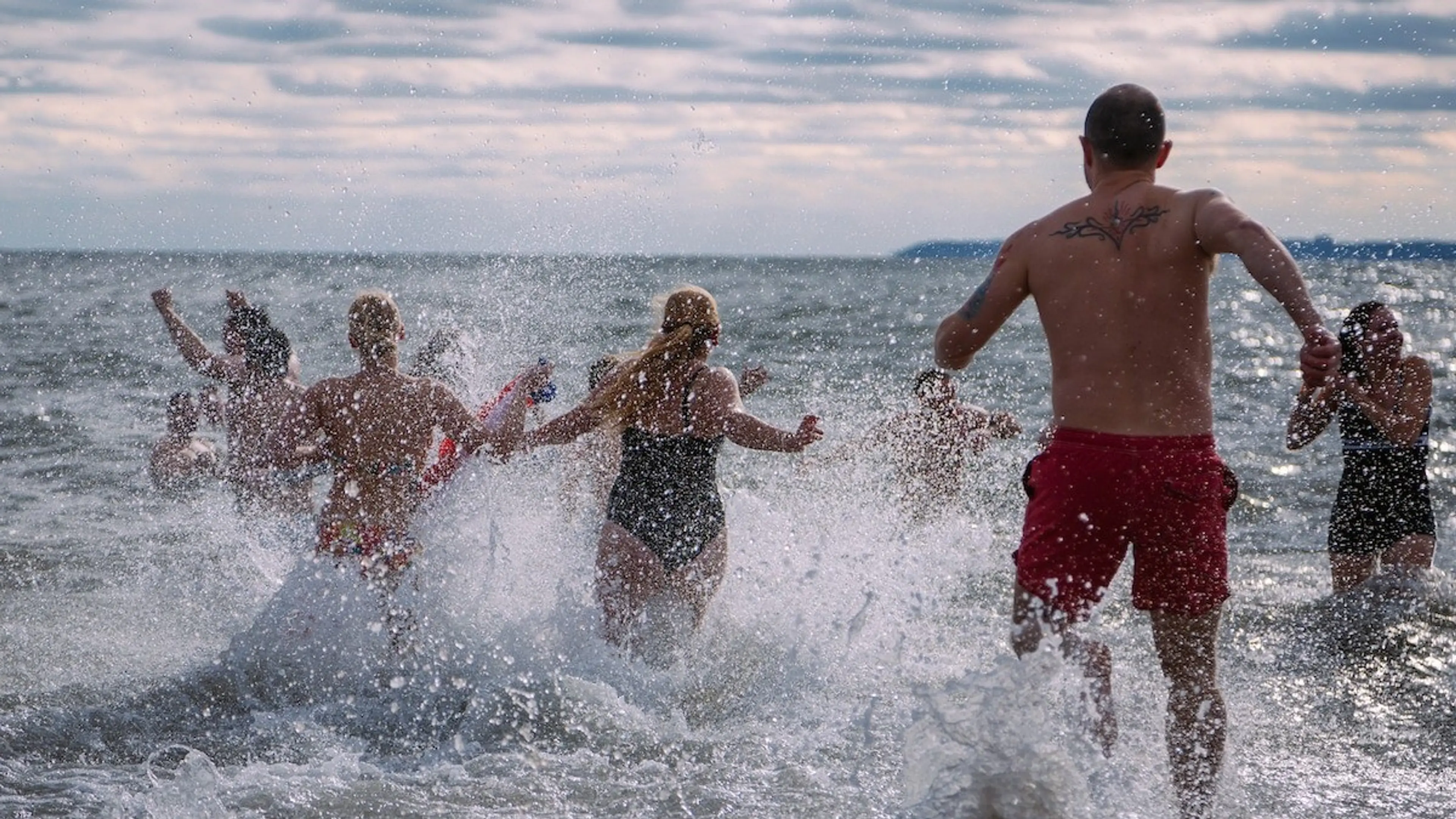 w-1200h-675-8d68db-74519polar-plunge_1