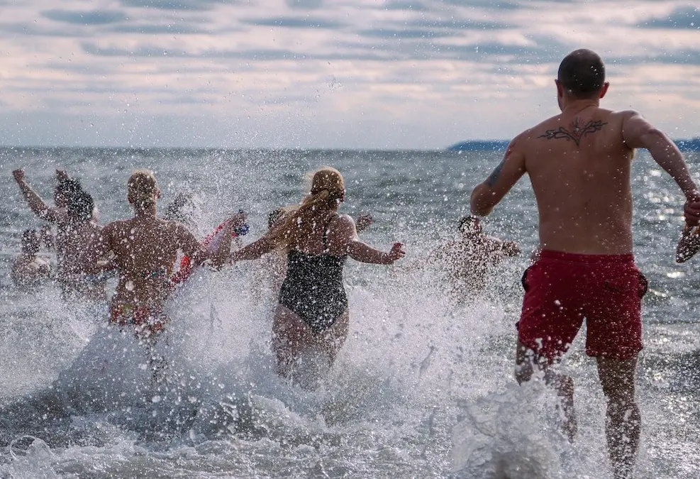 w-1200h-675-8d68db-74519polar-plunge_1