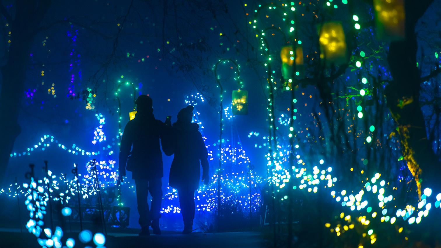 8 Ways to Support Vancouver Businesses During the Holiday Season