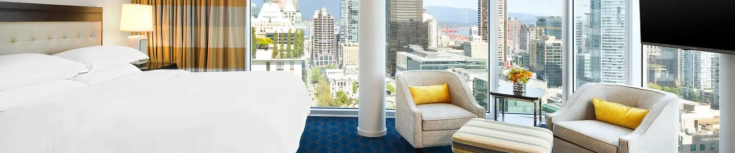 Deluxe Corner Guest Room