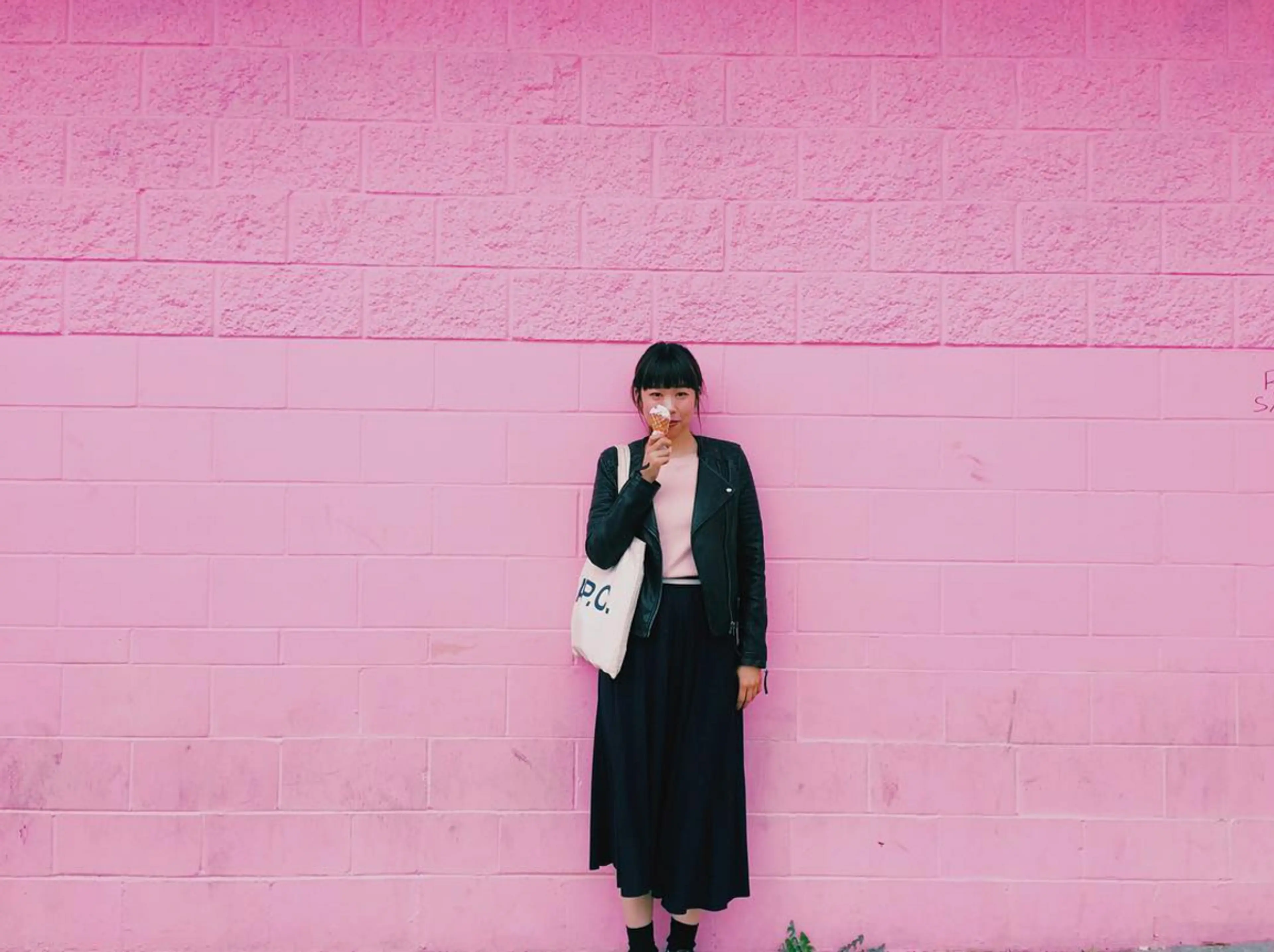 A Guide to Colourful Walls in Vancouver