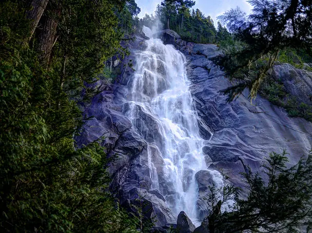 shannon falls vancouver squamish