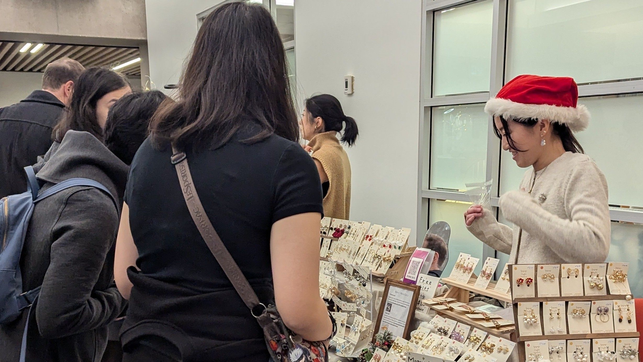 w-2457h-1382-ef8fc6-PXL_20241208_181246105