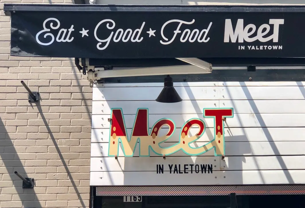 2019-Yaletown-Location-Outside_CDF80AA4-45D3-44AC-BCCA97B5976B29AC_af3084ff-ccd3-4470-ab9b7f2b2e5ceff4