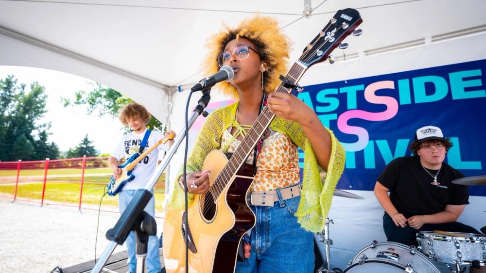 w-2400h-1350-b8f519-eastside-arts-festival-2025_promotional-image-1_photocre-wendy-d-photography