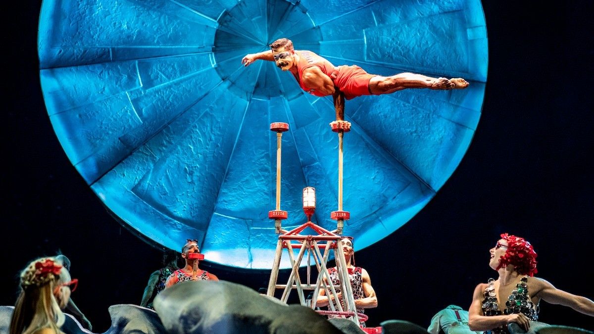 Cirque du Soleil: Luzia Graphic