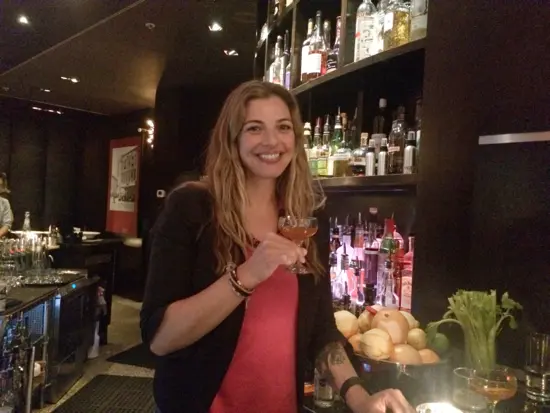 Lauren Mote poses with a Léine (single malts masterclass)