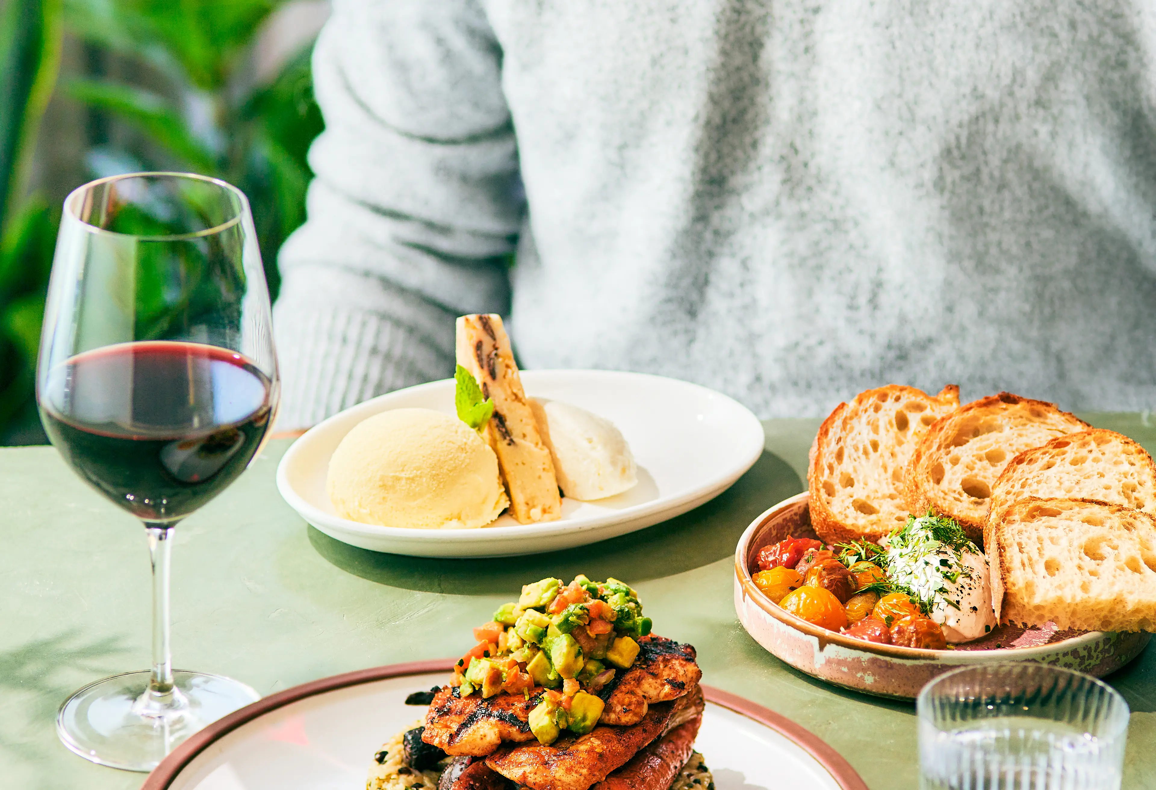 Dine-out-Group-shot_Dry-Jan_001-25_C631D3F2-6517-44B0-86D938EA1373C27D_51b70a71-8ac9-475c-82ba87dc23ac0609