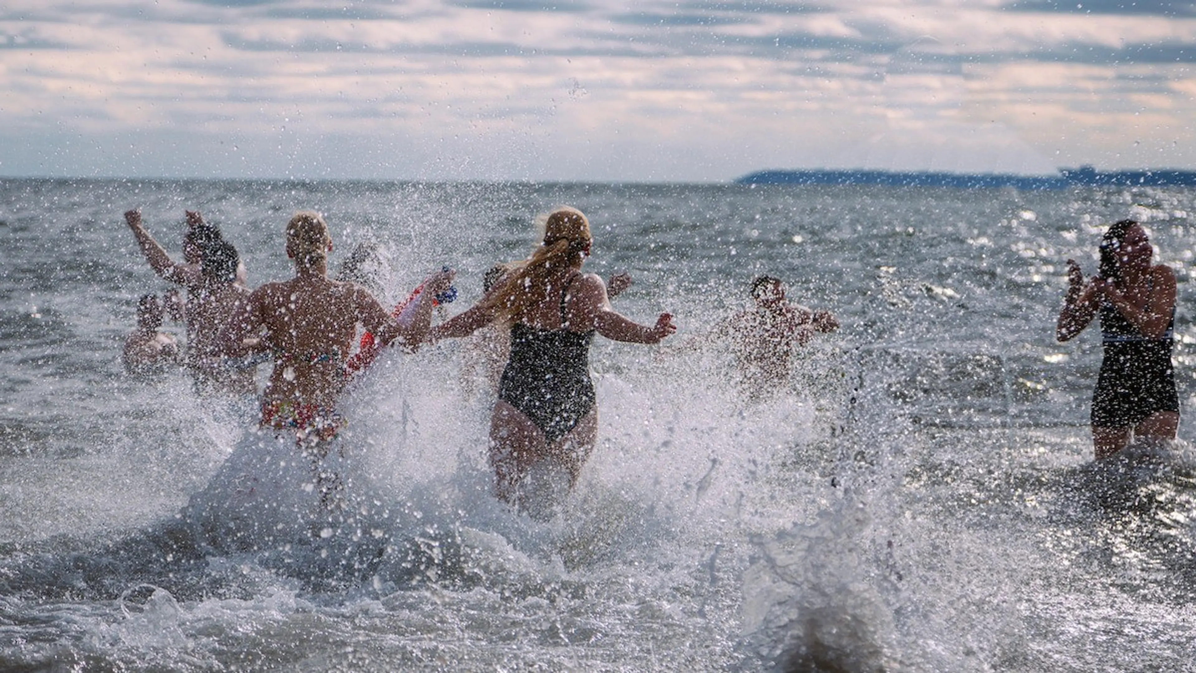 polar-plunge-manremoved