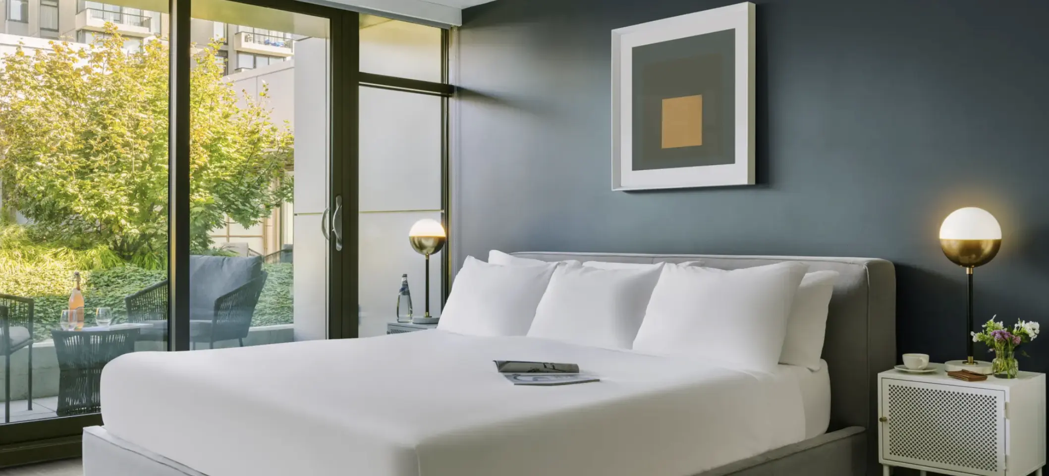 Sonder Revival Studio Suite Bedroom Area