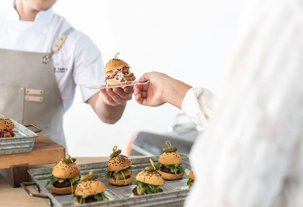 BDP5496_9395EF47-E43D-2C09-53B4361DE22B6435-9395ee4203d03d8_9395f717-e26c-9436-0126d98d67429c31