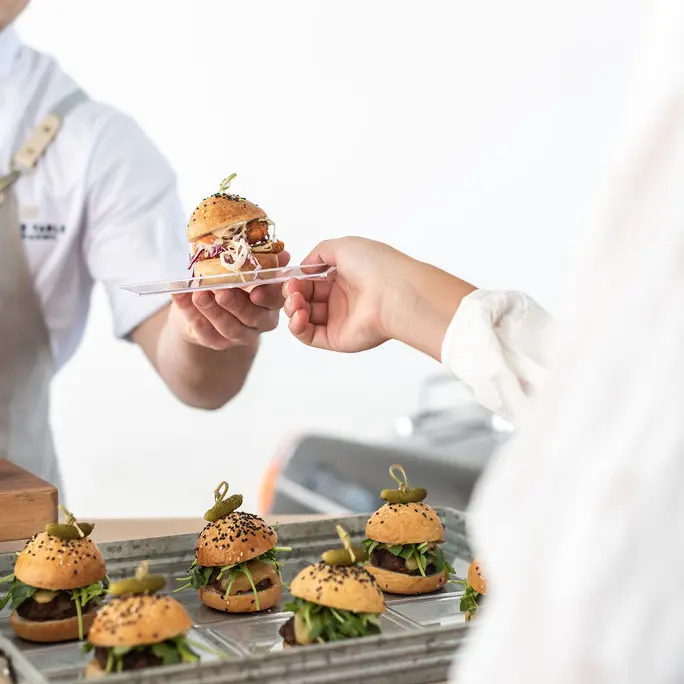 BDP5496_9395EF47-E43D-2C09-53B4361DE22B6435-9395ee4203d03d8_9395f717-e26c-9436-0126d98d67429c31