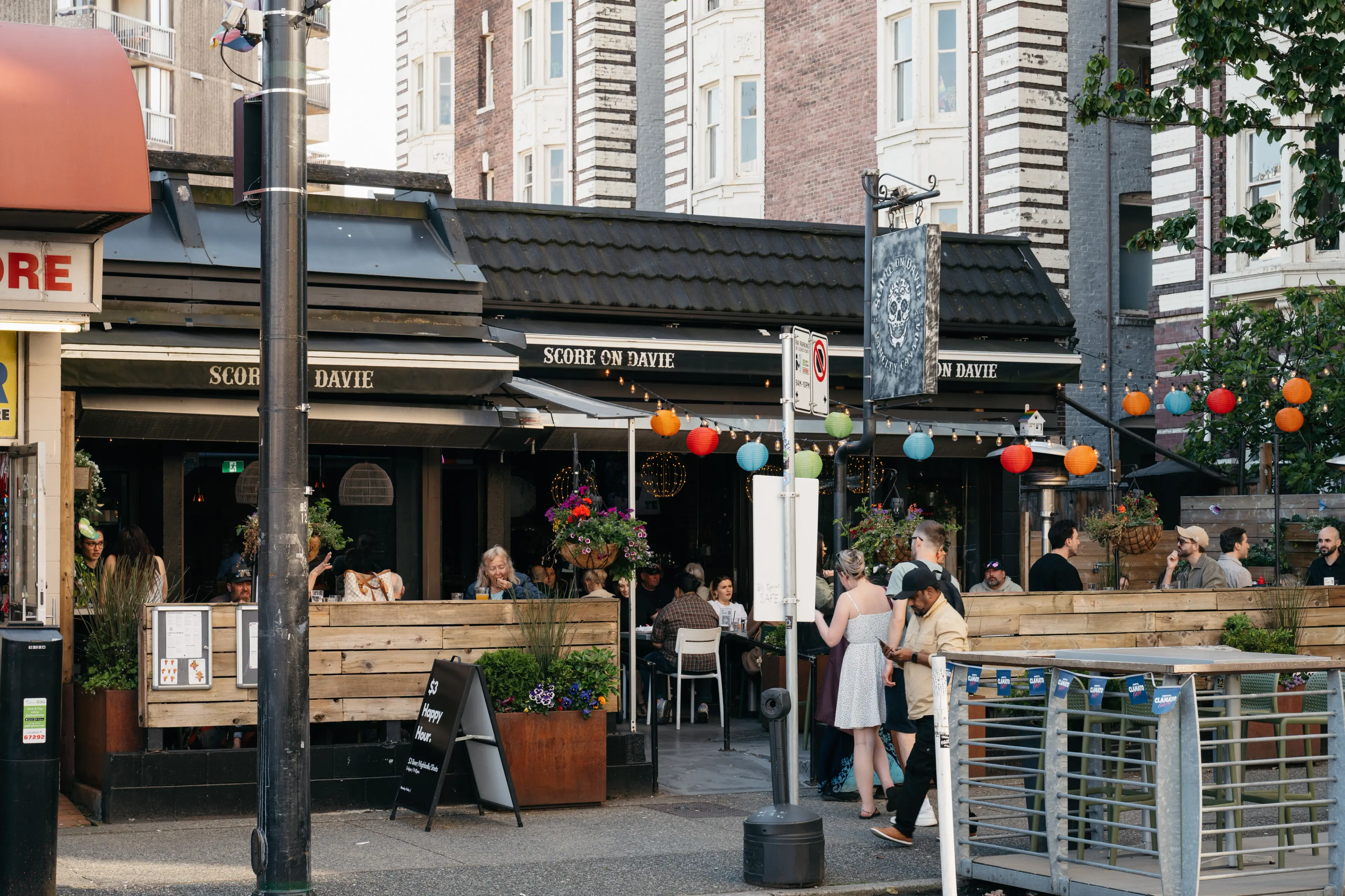 The exterior of Score on Davie.