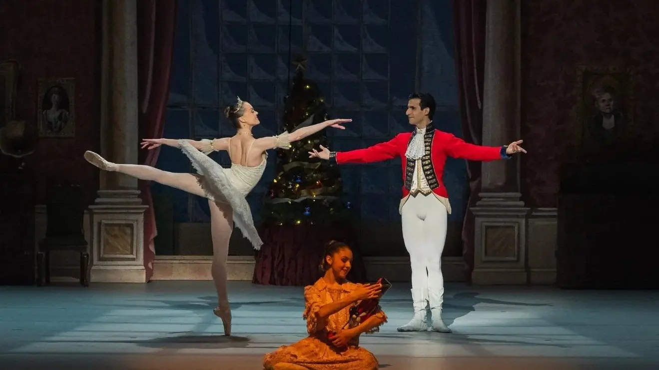 w-1319h-742-3d9e69-unnamed