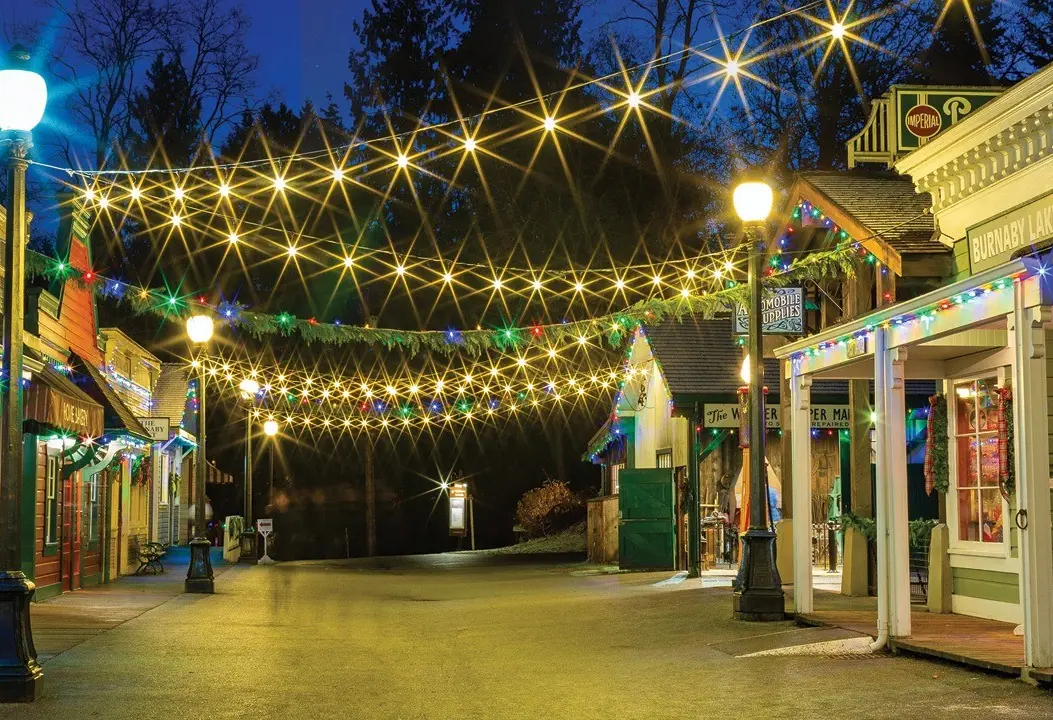 w-1280h-720-f2e311-Heritage-Christmas