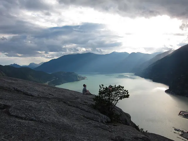 parkbus vancouver transit hikes