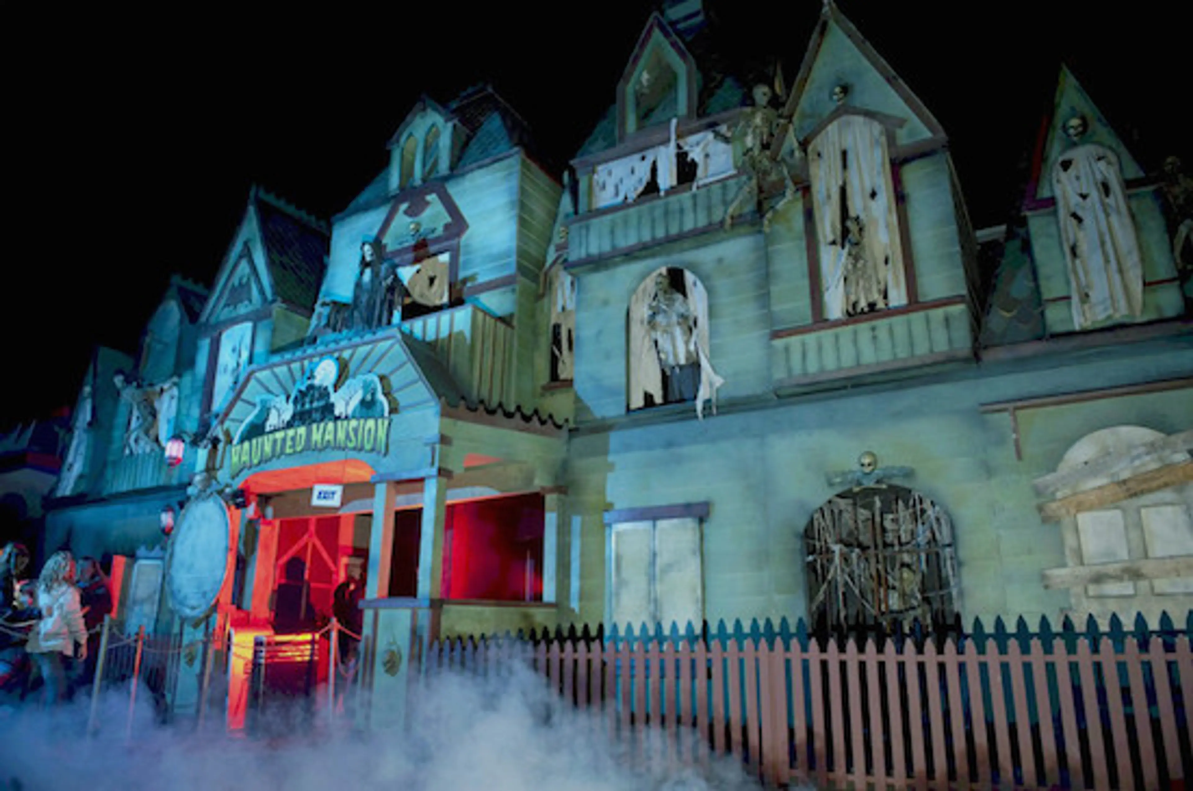 Scream Therapy: Haunted Houses in Vancouver for Halloween 2016