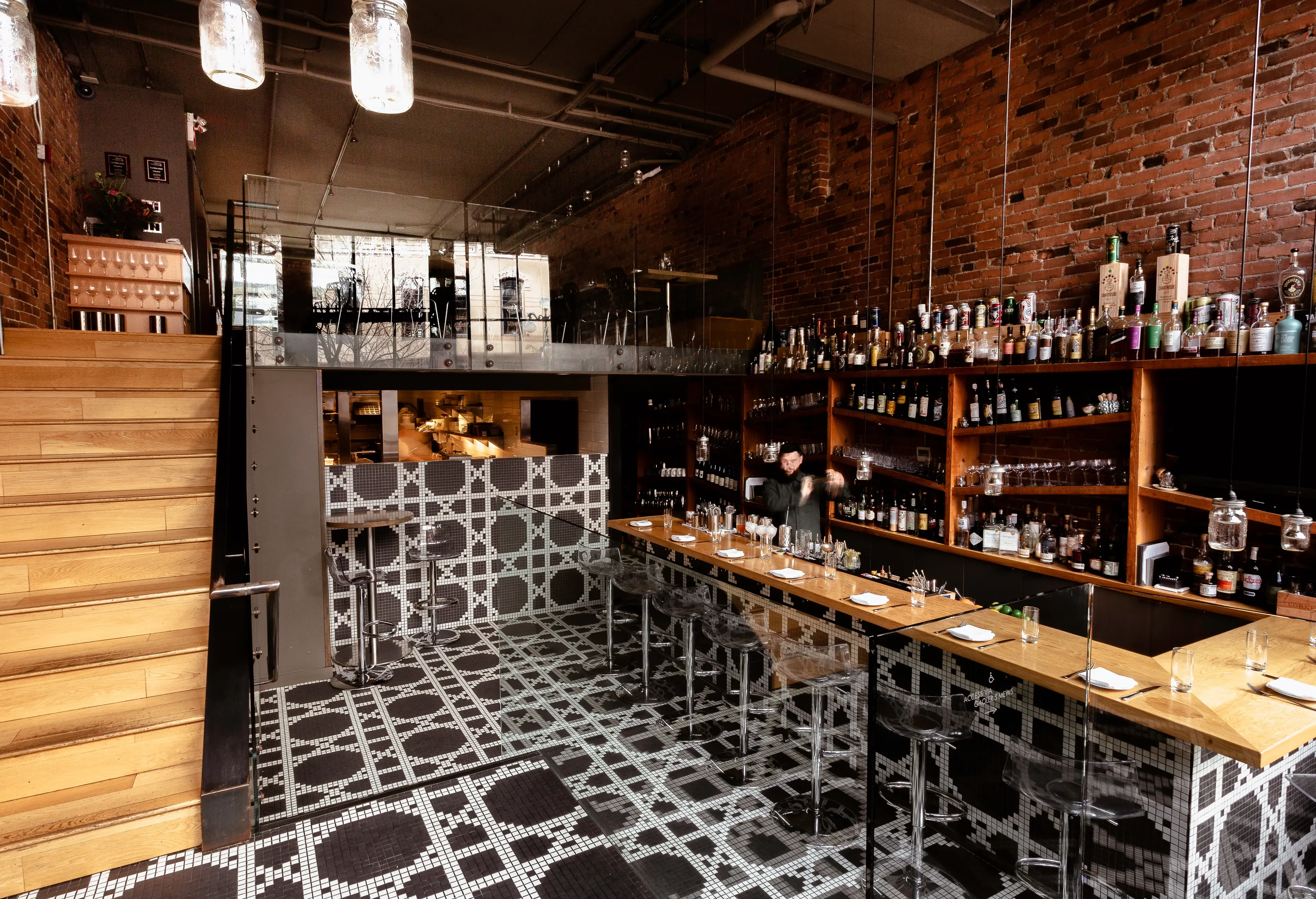 L'Abattoir - entrance and bar