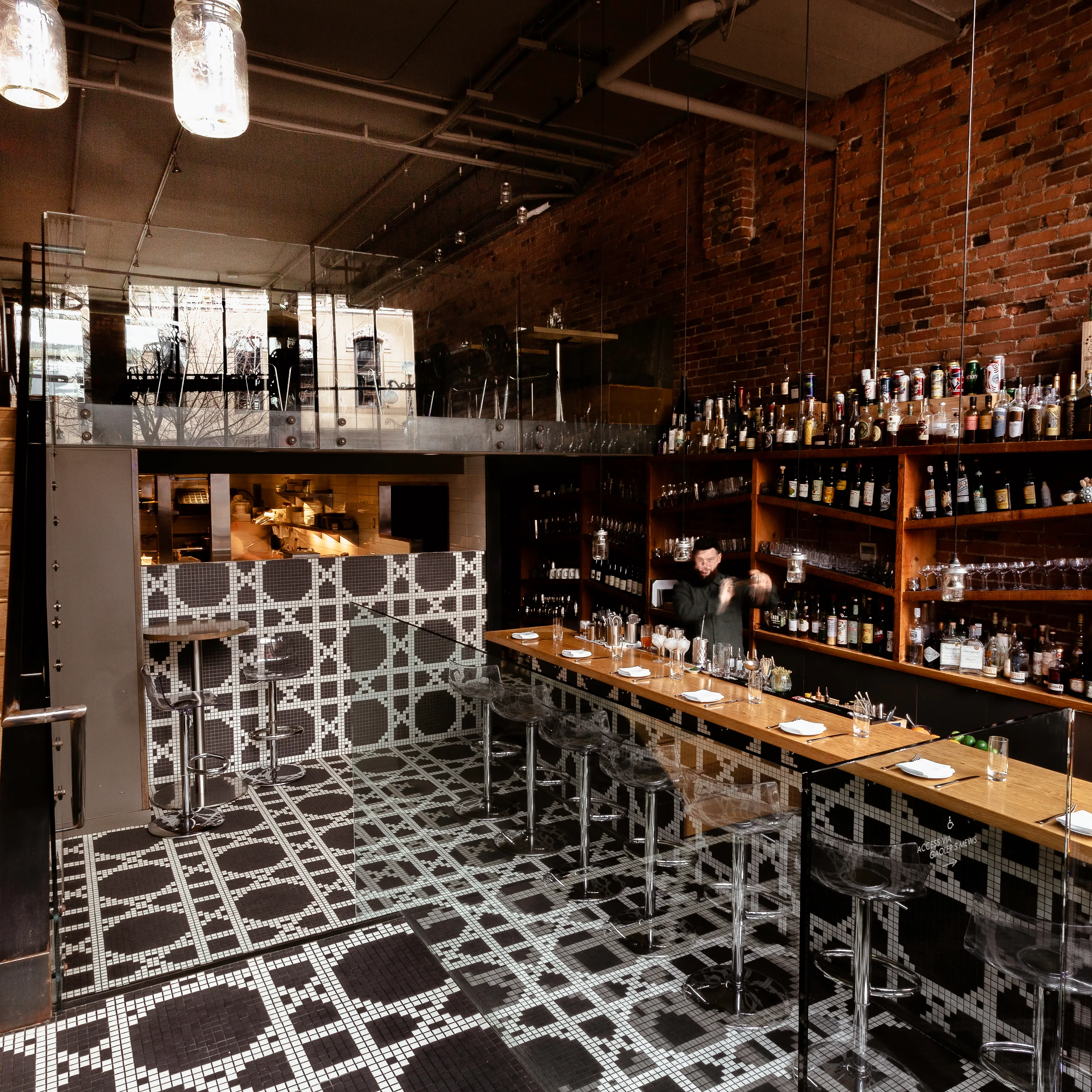 L'Abattoir - entrance and bar